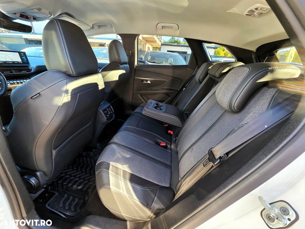 Peugeot 3008 PHEV 300 EAT8 4X4 GT - 19