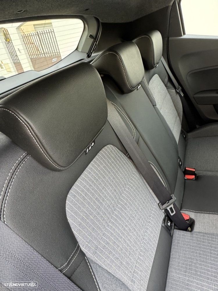 Renault Clio 1.0 TCe Techno Bi-Fuel - 27