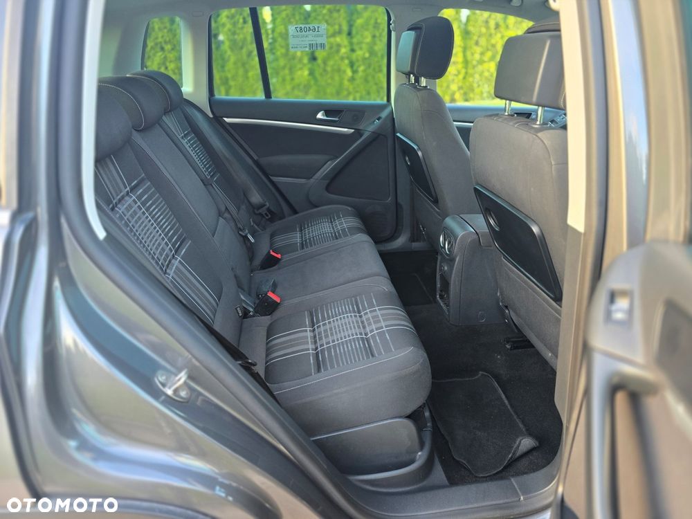 Volkswagen Tiguan 2.0 TDI SCR BlueMotion Technology Exclusive - 16