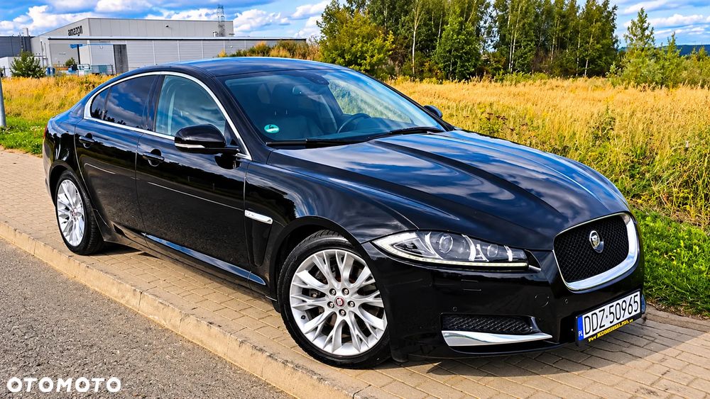 Jaguar XF 2.2 D Premium Luxury - 3