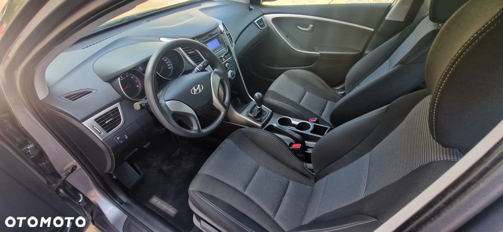Hyundai i30 1.4 Classic + - 15