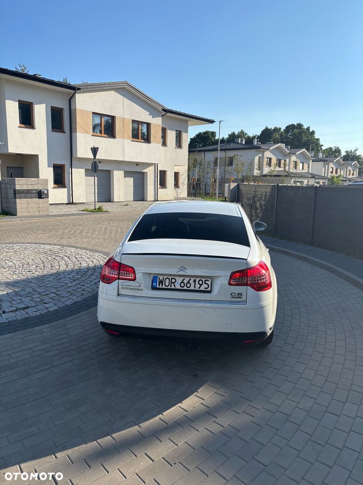 Citroen C5 2010 photo 2