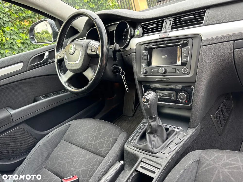 Skoda Superb 2.0 TDI Family - 13
