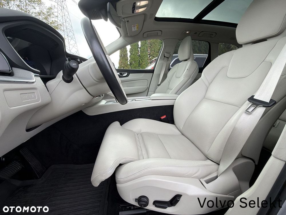 Volvo XC 60 - 22