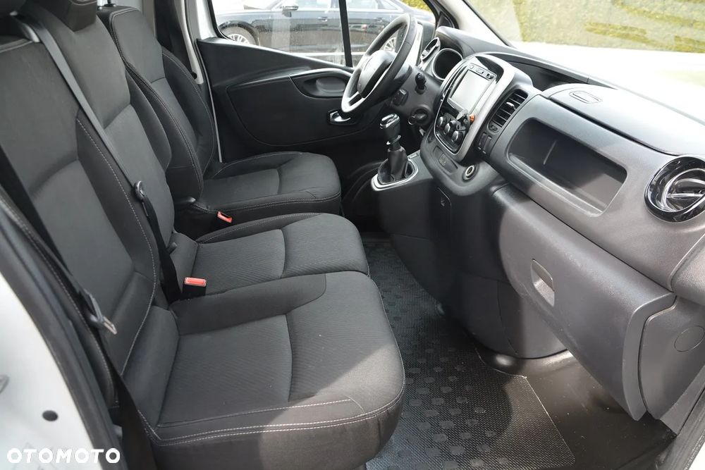Renault TRAFIC - 9