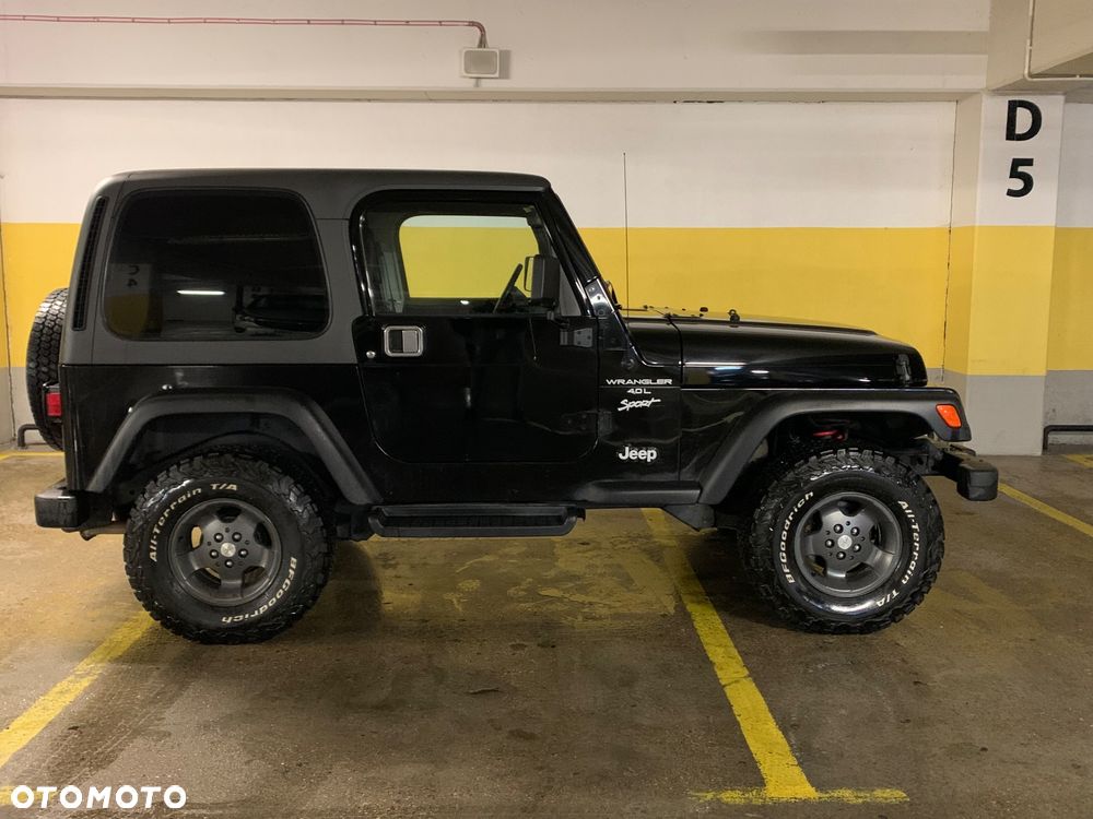 Jeep Wrangler - 3