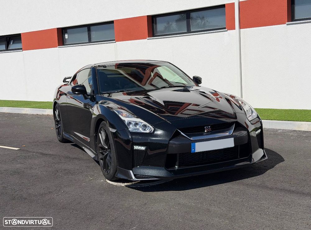 Nissan GT-R Black Edition - 3