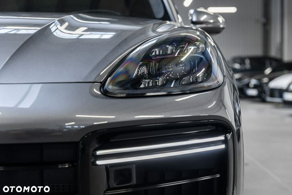 Porsche Cayenne - 18