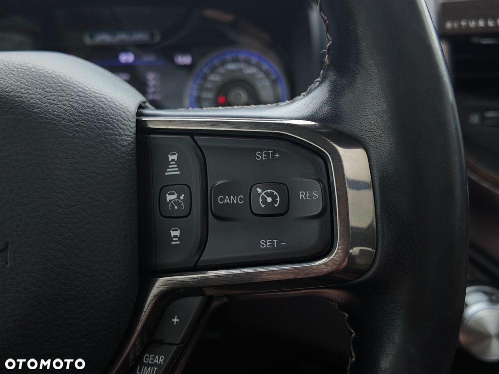 RAM 1500 5.7 Crew Cab Limited - 34