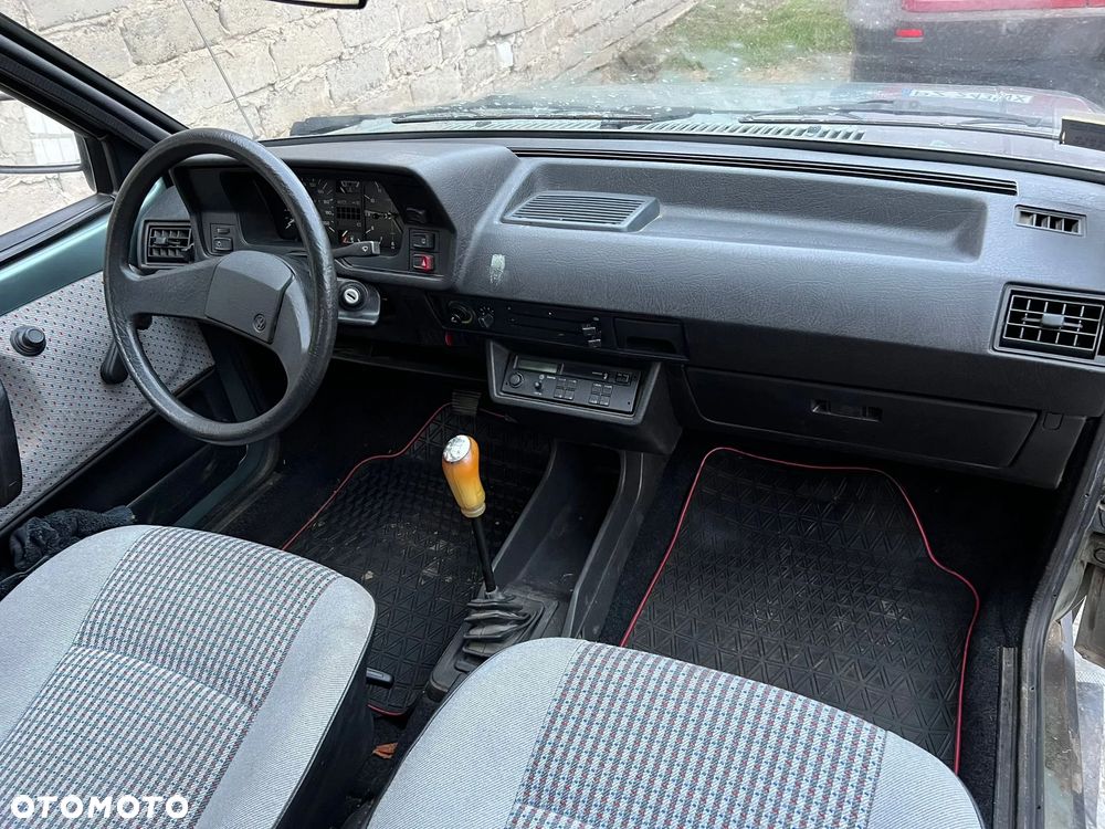 Volkswagen Polo - 13