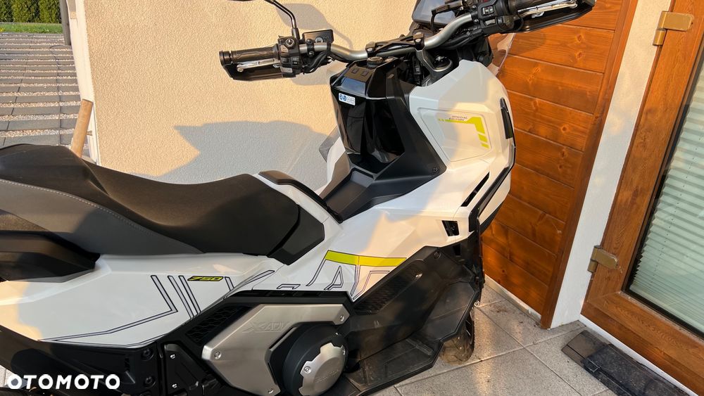 Honda X-ADV - 12