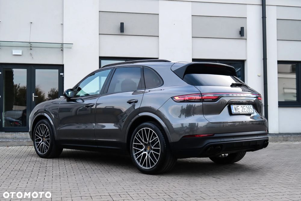 Porsche Cayenne Standard - 17
