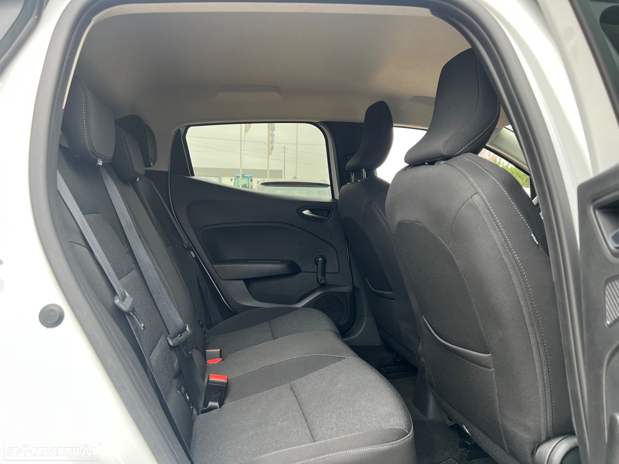 Renault Clio 1.0 TCe Evolution - 18