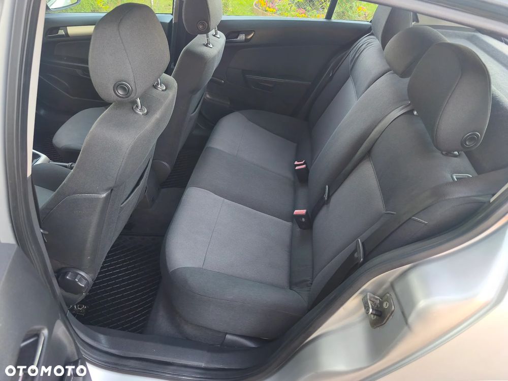 Opel Astra 1.6 Enjoy - 15