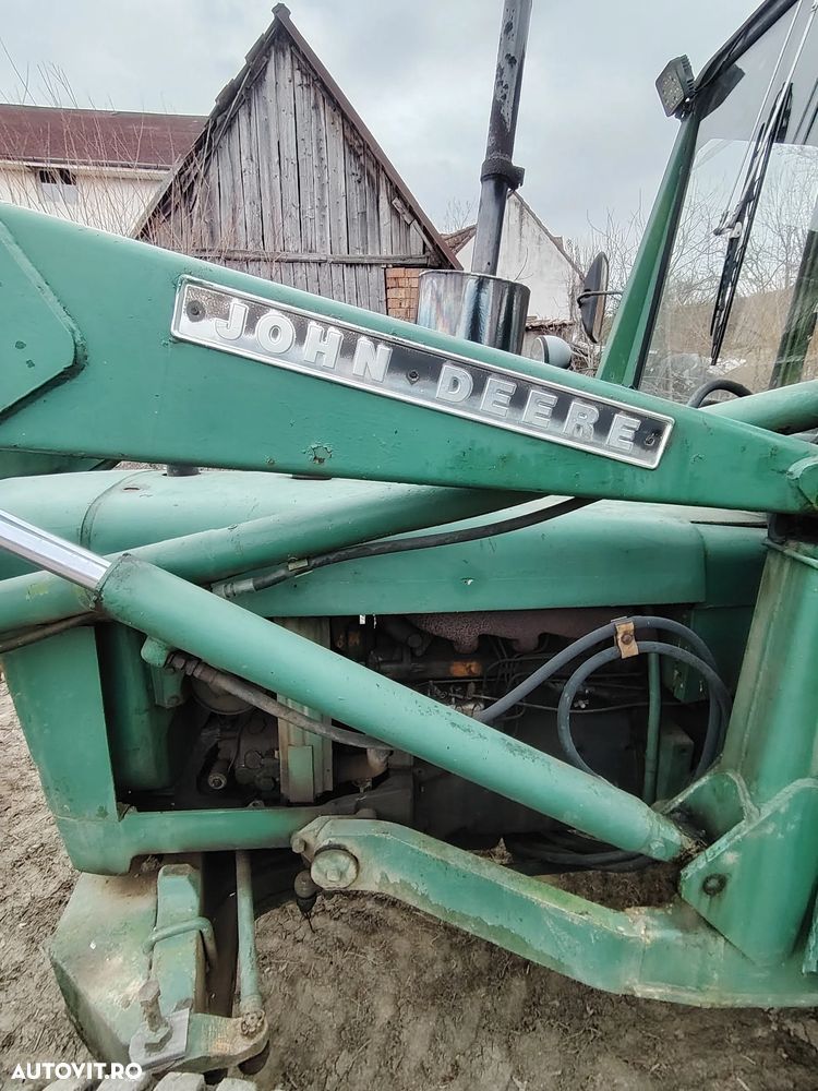 John Deere Deer - 9