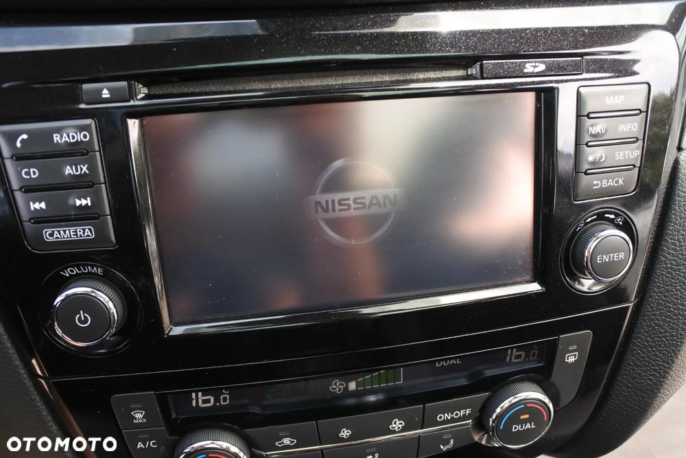 Nissan Qashqai 1.2 DIG-T Xtronic TEKNA - 26