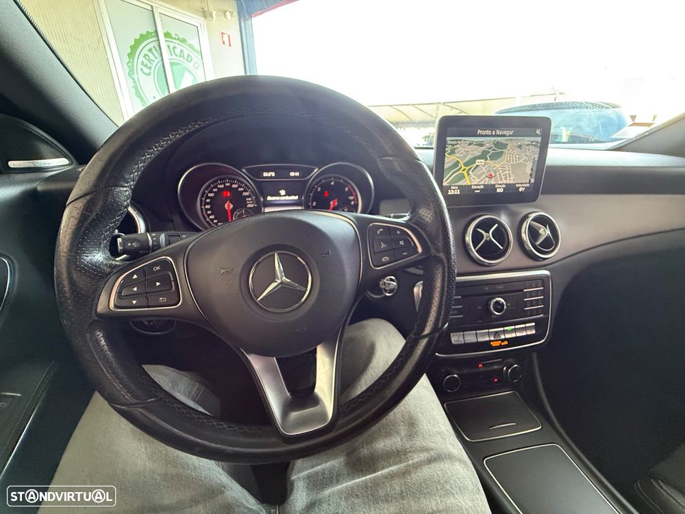 Mercedes-Benz CLA 200 d Shooting Brake Urban Aut. - 11