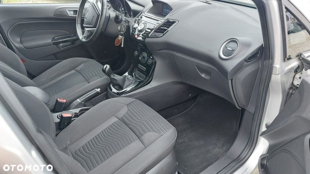 Ford Fiesta 1.0 EcoBoost STart-Stop Titanium - 13