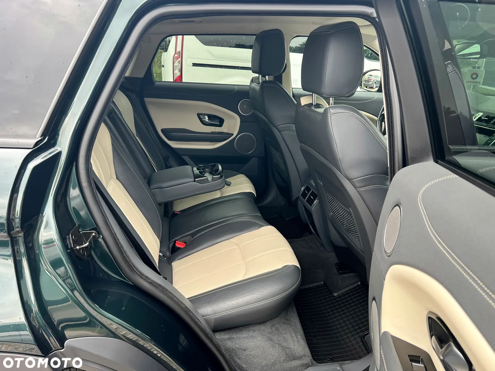 Land Rover Range Rover Evoque - 17