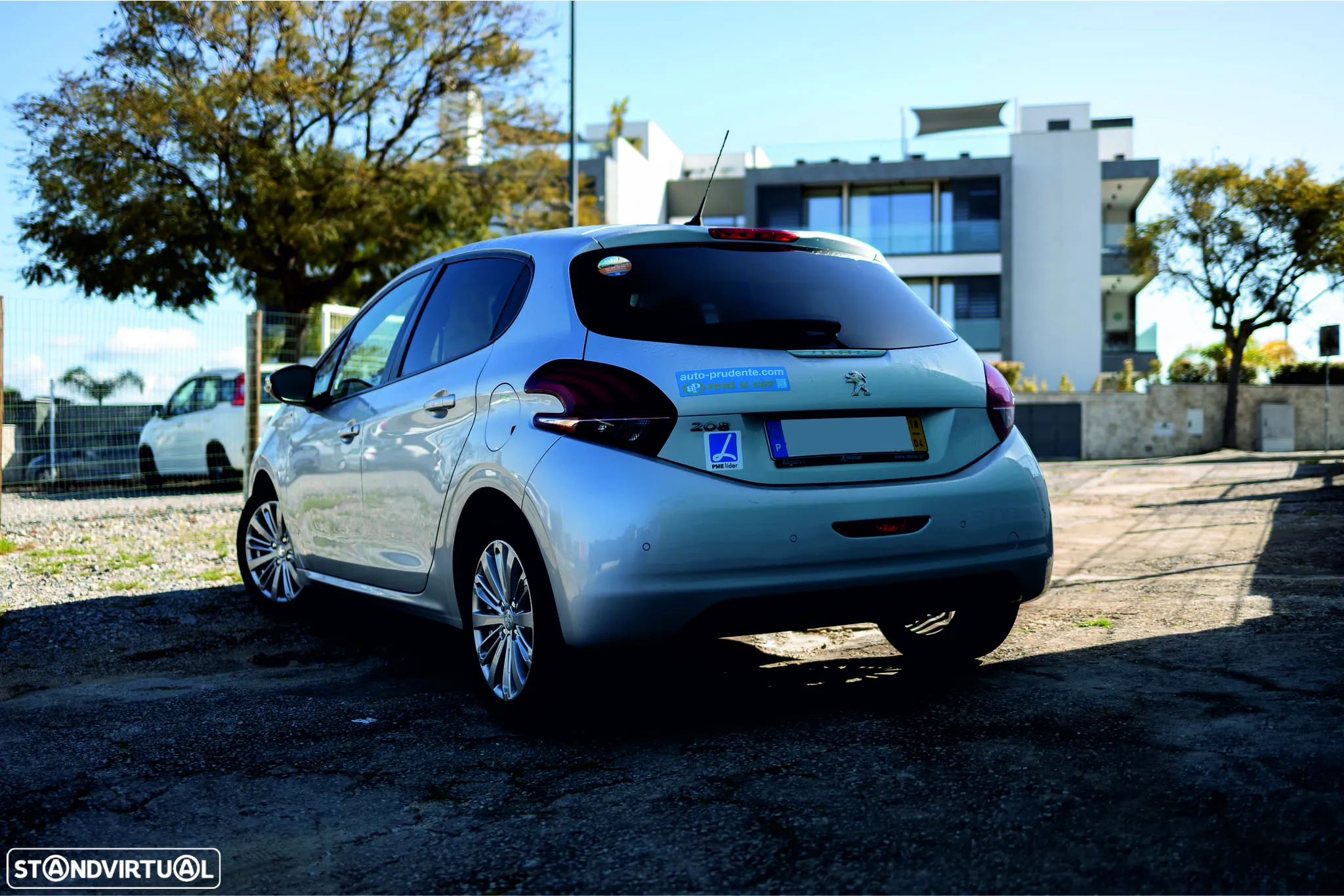 Peugeot 208 1.2 PureTech Active - 6