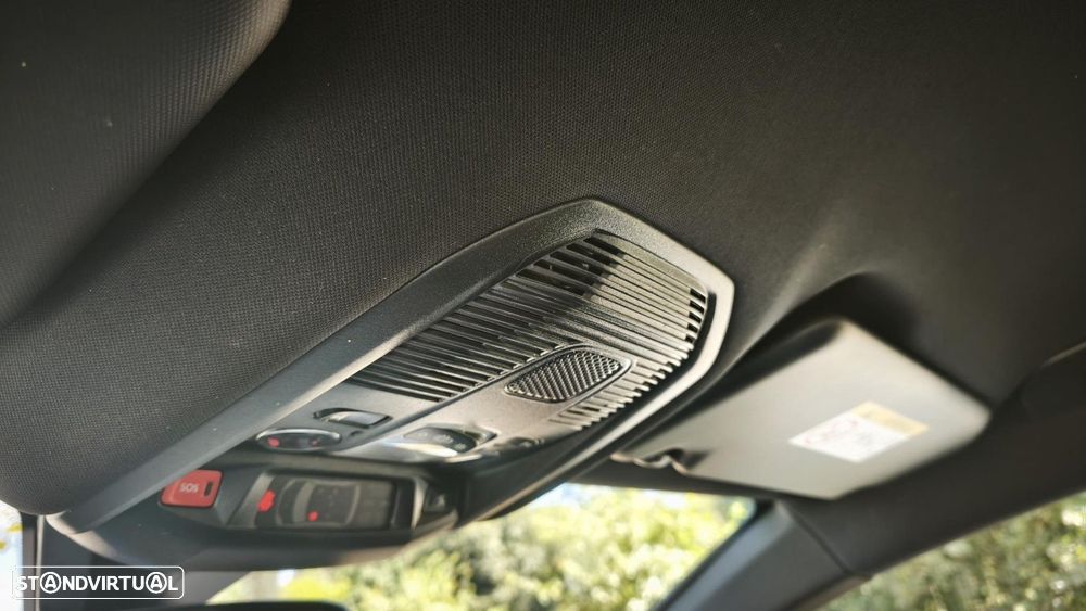 Peugeot 3008 1.6 Hybrid Allure Pack e-EAT8 - 47