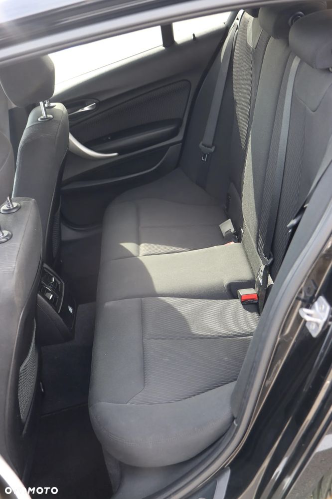 BMW Seria 1 114i - 36