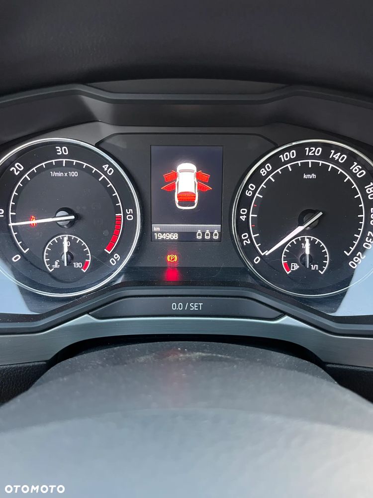 Skoda Superb 2.0 TDI Active DSG7 - 2