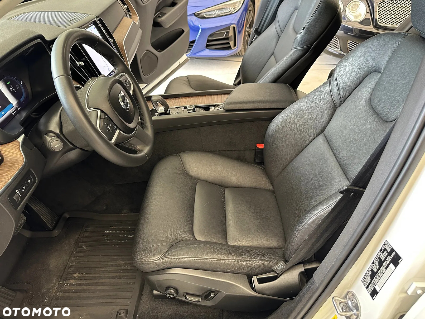 Volvo XC 60 T8 Plug-In Hybrid AWD Inscription - 7