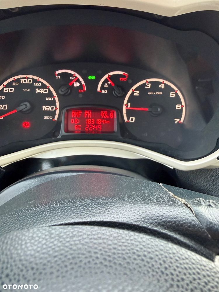 Ford KA 1.2 Titanium (air2) - 6