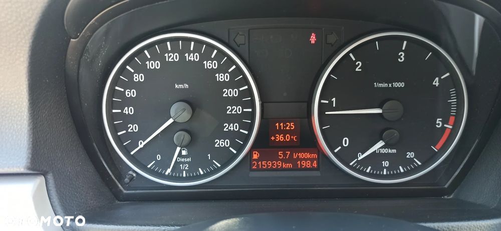 BMW Seria 3 318d - 17