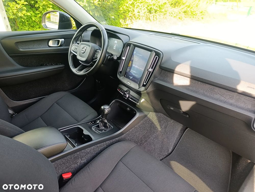 Volvo XC 40 T3 - 19