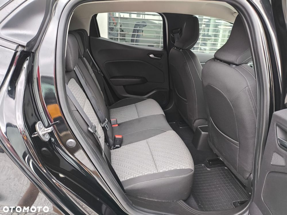 Renault Clio - 25