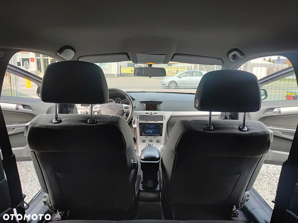 Opel Astra 2.0 Turbo Sport - 16