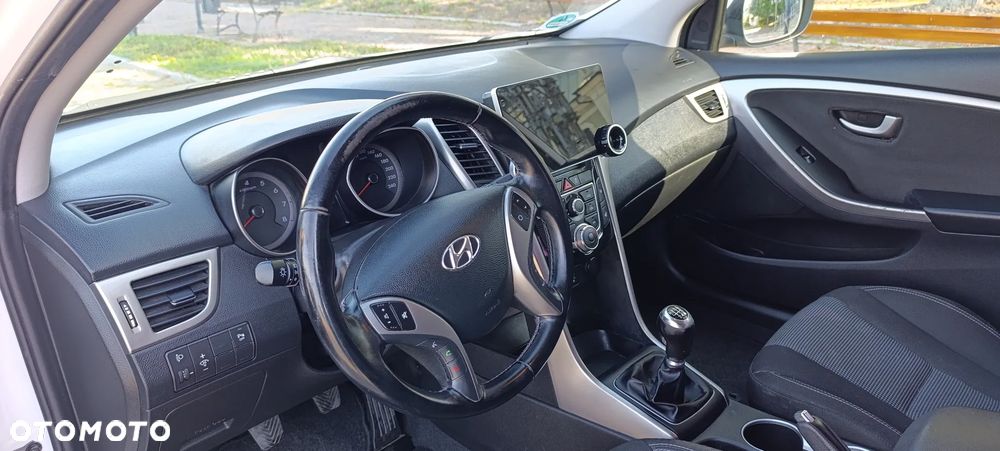 Hyundai i30 1.4 Classic + - 8