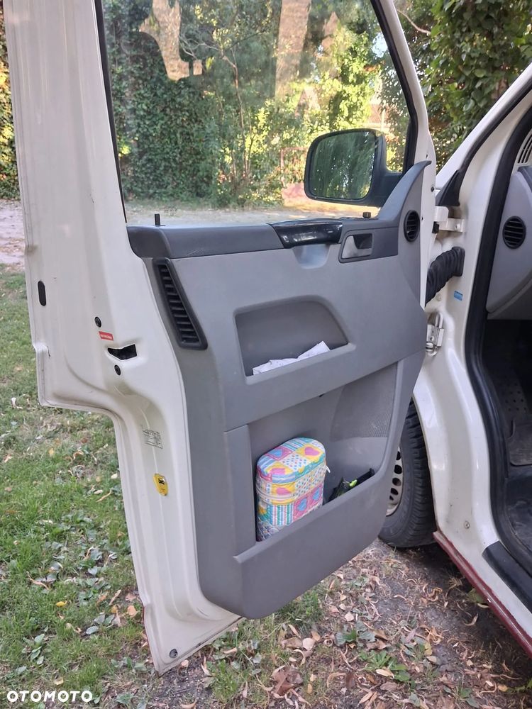 Volkswagen T5 - 40