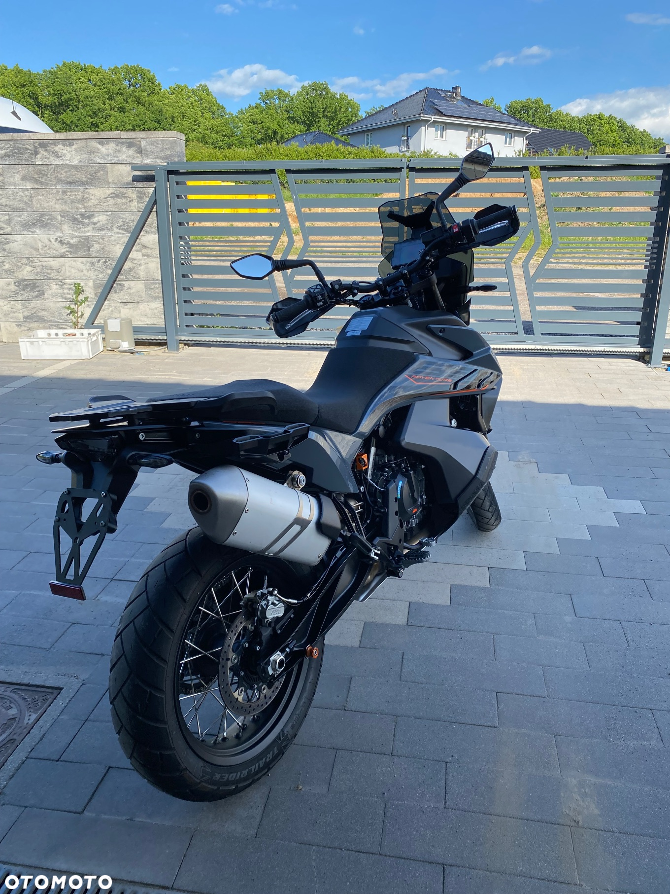 KTM Adventure - 12