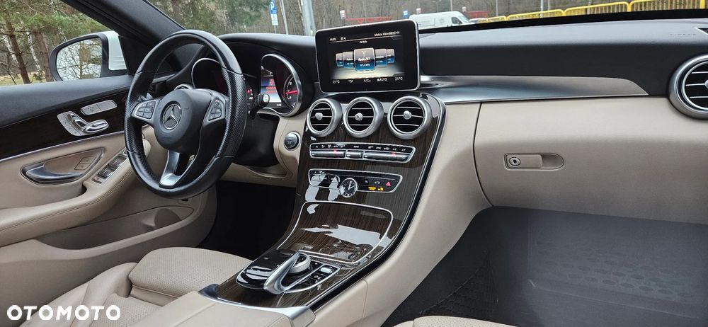 Mercedes-Benz Klasa C 300 9G-TRONIC Avantgarde - 20