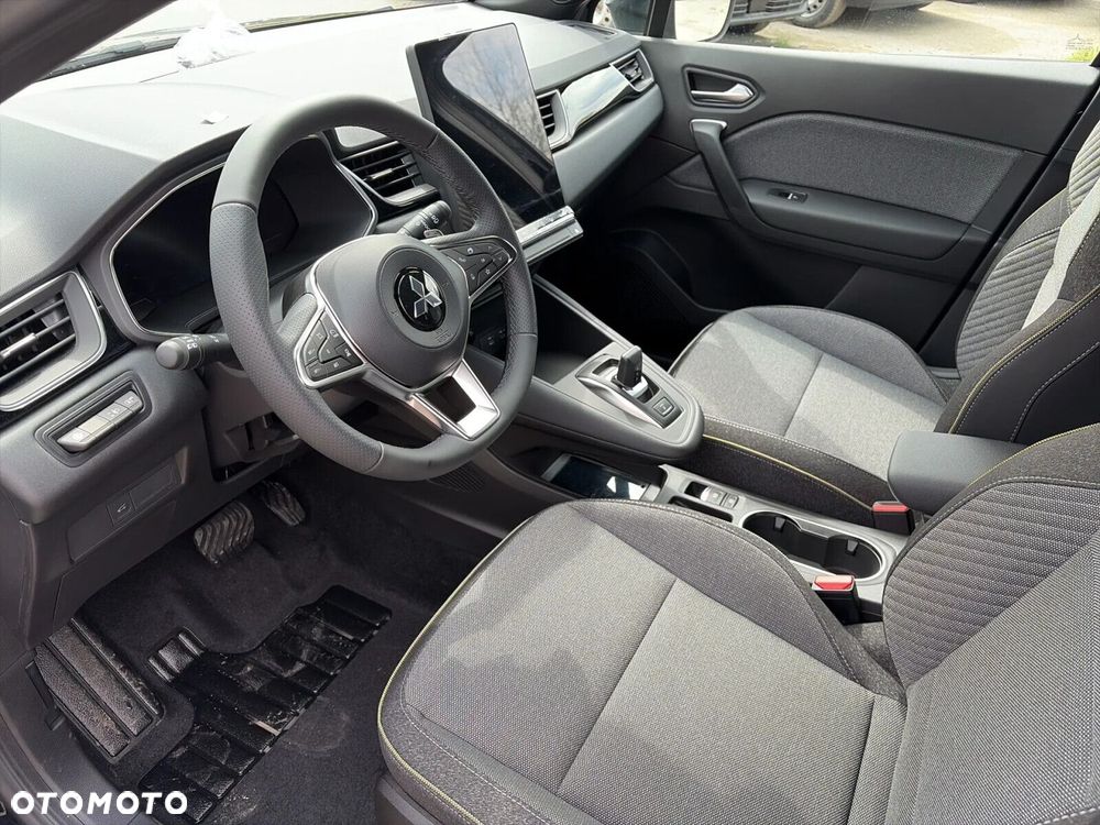 Mitsubishi Grandis - 11
