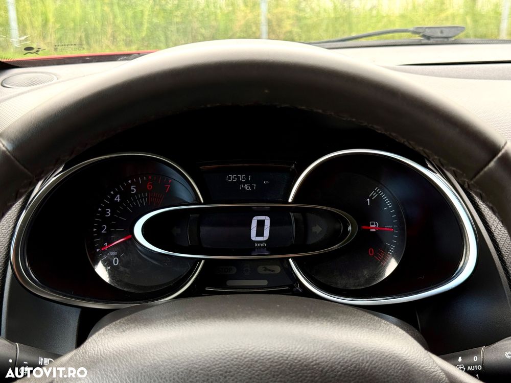 Renault Clio - 31