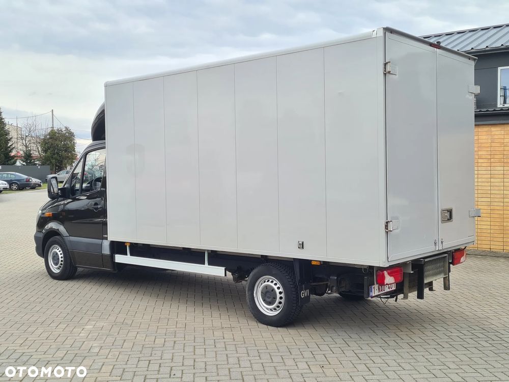 Mercedes-Benz Sprinter - 3