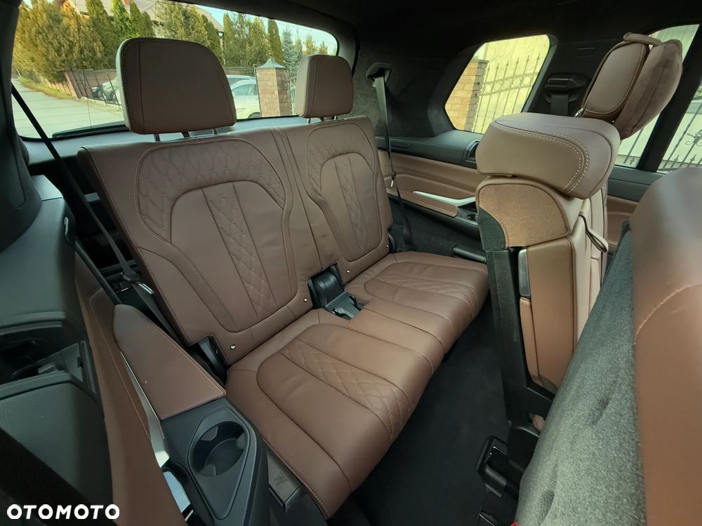 BMW X7 xDrive30d - 36