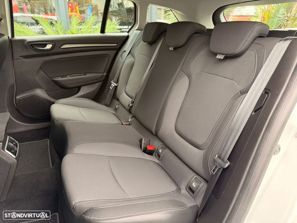 Renault Mégane Sport Tourer 1.5 Blue dCi Equilibre EDC - 15