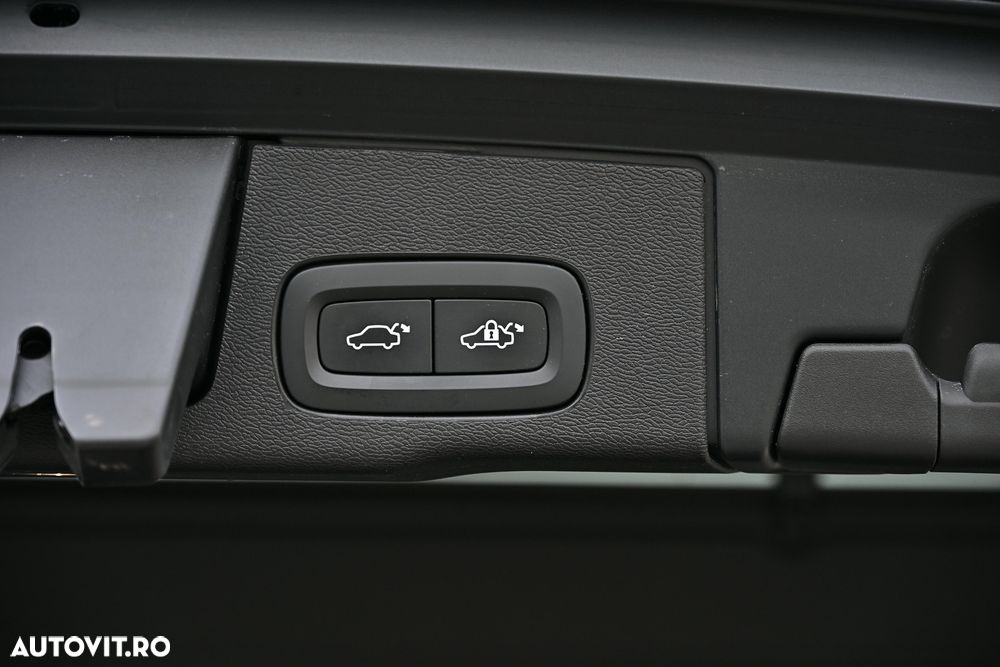 Volvo XC 60 - 25