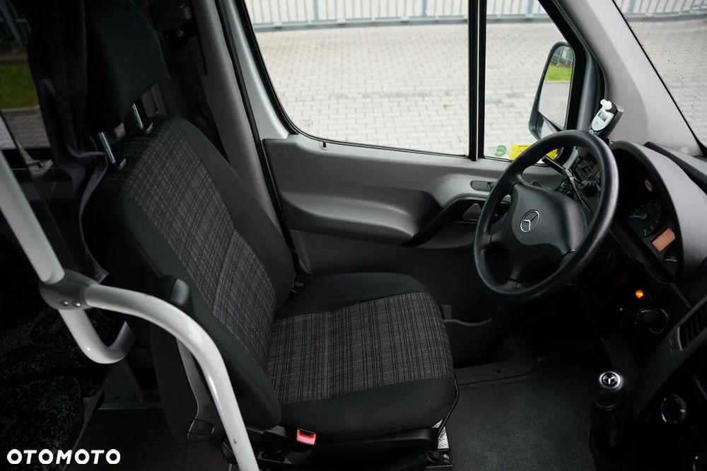 Mercedes-Benz SPRINTER 519 CDI / KLIMA / SPROWADZONY / - 19