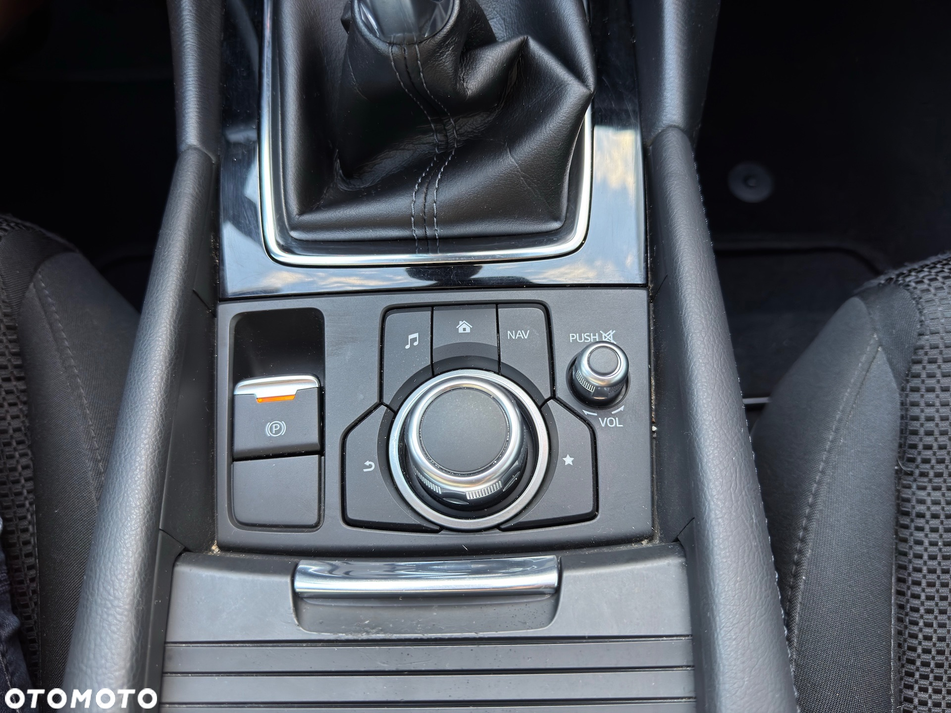 Mazda 3 2.0 Skypassion i-Eloop - 37