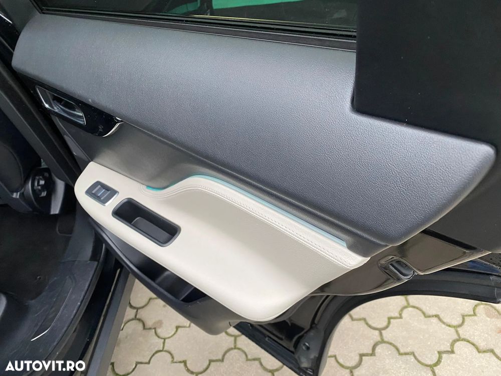 Jaguar F-Pace 20d AWD R-Sport - 10