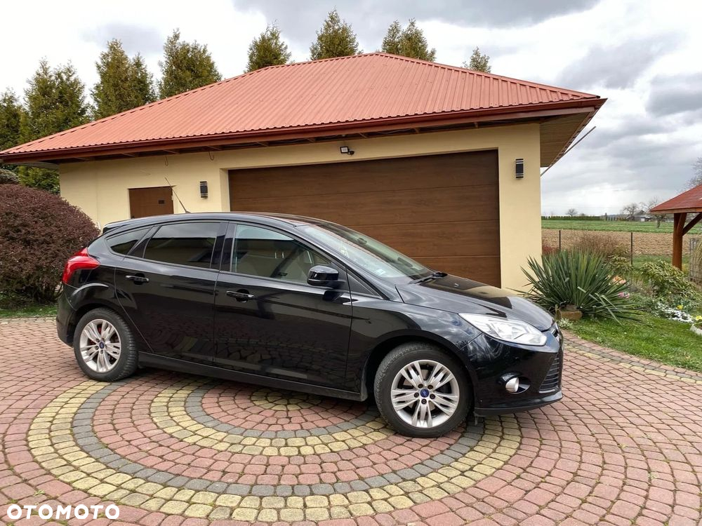 Ford Focus 1.6 Ambiente - 2