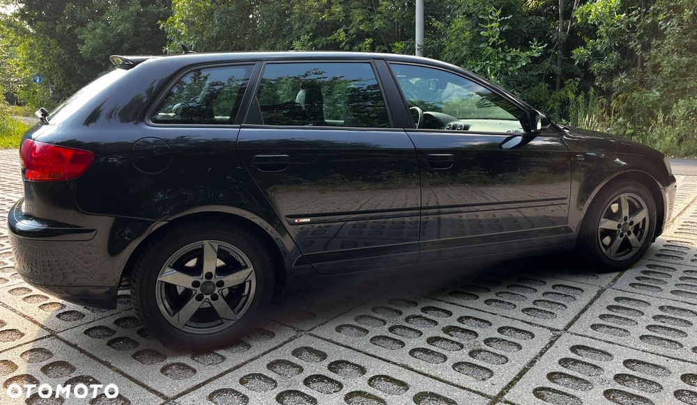 Audi A3 Sportback 2.0 TDI DPF S line Sportpaket (plus) - 4