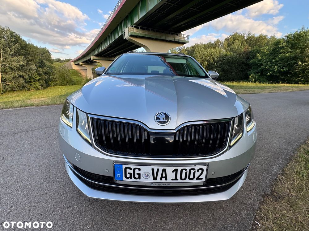 Skoda Octavia 2.0 TDI Premium Edition - 6