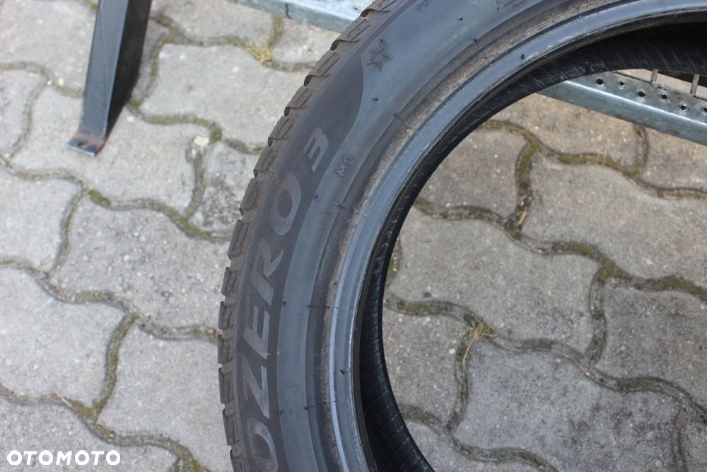 1x 245/45R18 100V XL PIRELLI WINTER SOTTOZERO 3  BMW MO 21r 6mm - 4